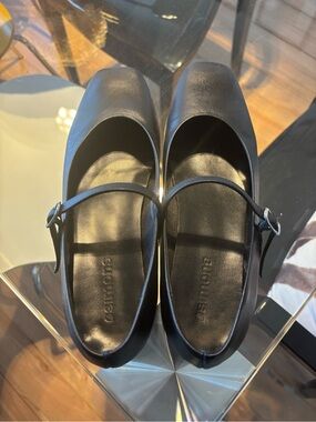 Simons Black Leather Mary Jane Flats with Thin Buckle Strap